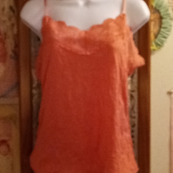 Bundle of 5, Like New, Assorted Colors, Lacey,Camisolesπ·πΉβοΈππ₯π¦ππ¦ππ¦π₯π· - Picture 2 of 16